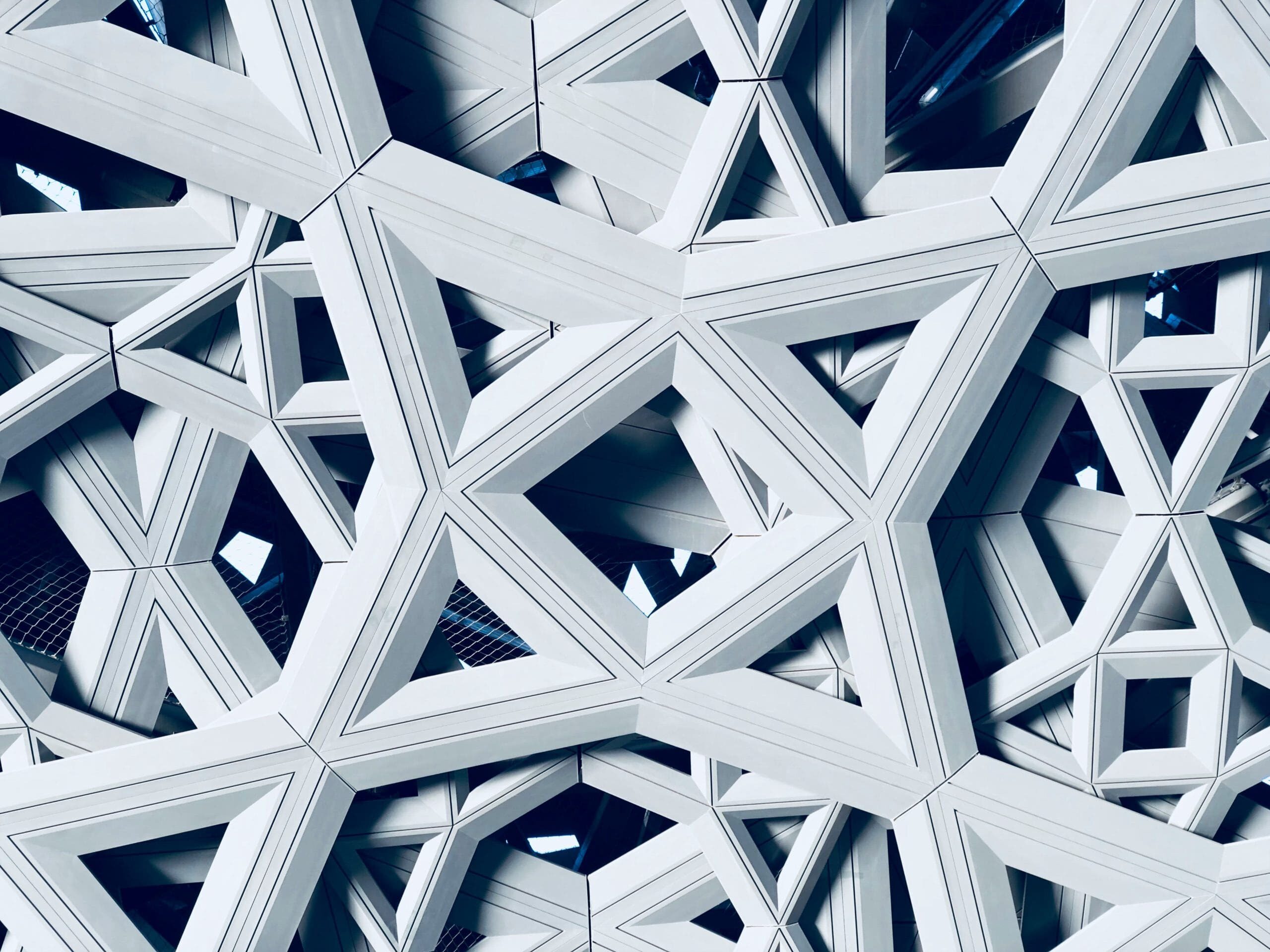 Image of geometric ceiling from below